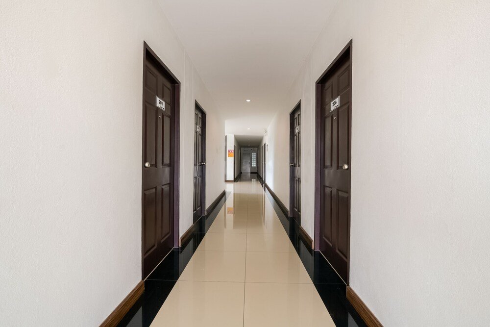 Сирача: Mae Saeng Place by OYO Rooms