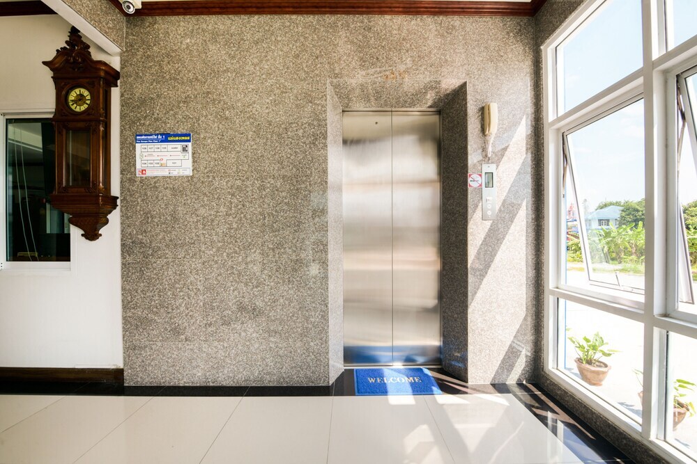 Сирача: Mae Saeng Place by OYO Rooms