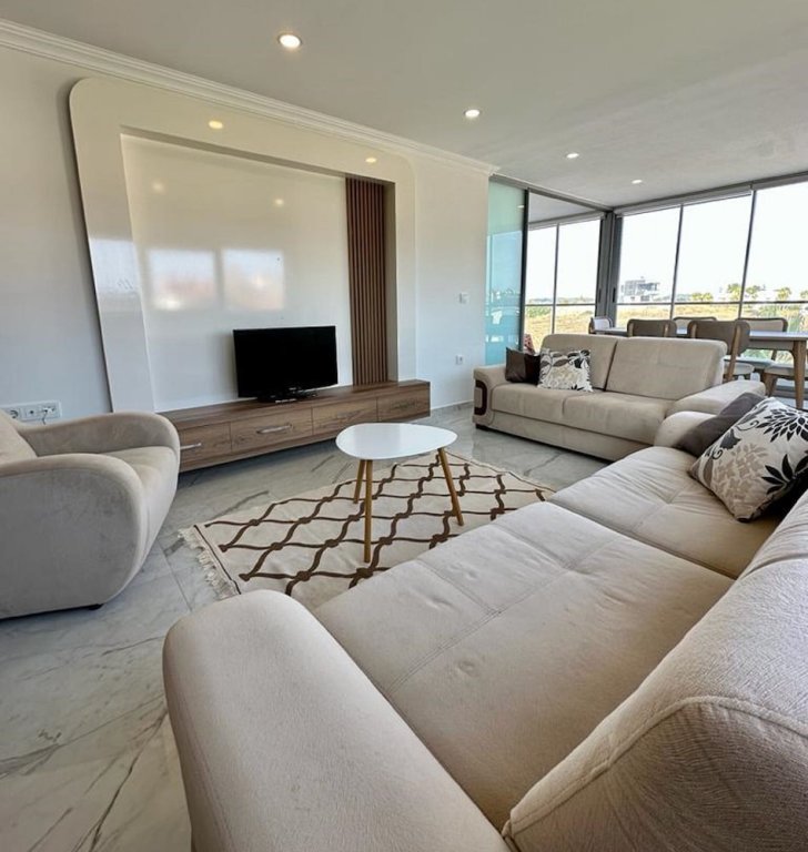 Luxury 2 bed Private Home Close to the Beach on a Secure Community — фото 2
