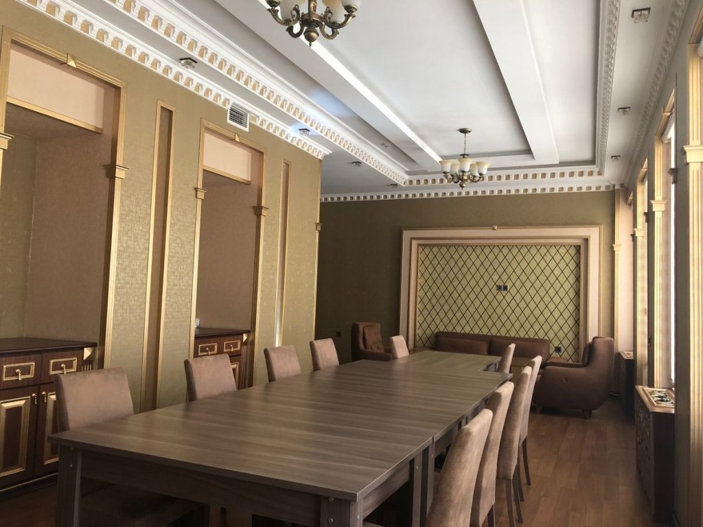 Баку: Grand Hotel