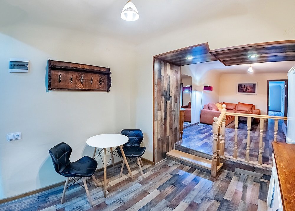 Тбилиси: H&B apartments Alex Chavchavadze