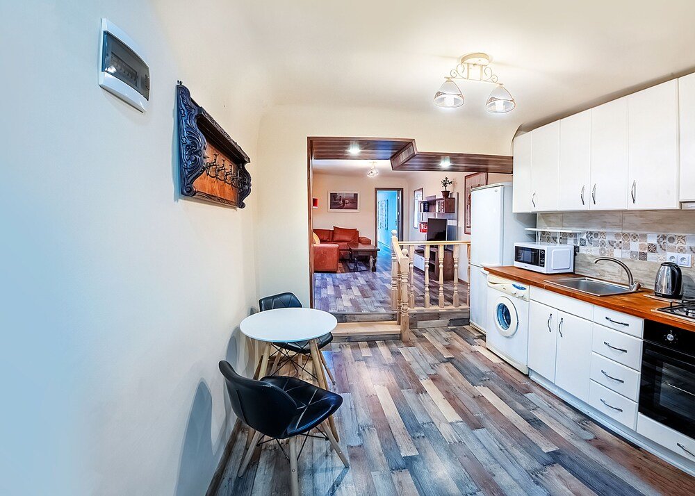 Тбилиси: H&B apartments Alex Chavchavadze