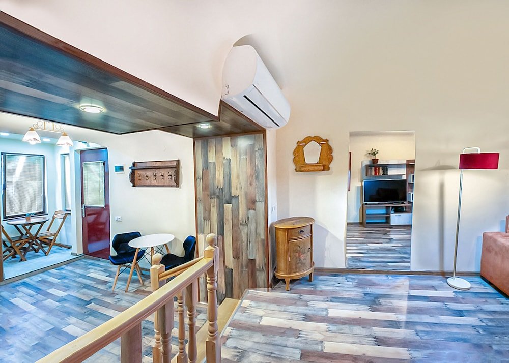 Тбилиси: H&B apartments Alex Chavchavadze