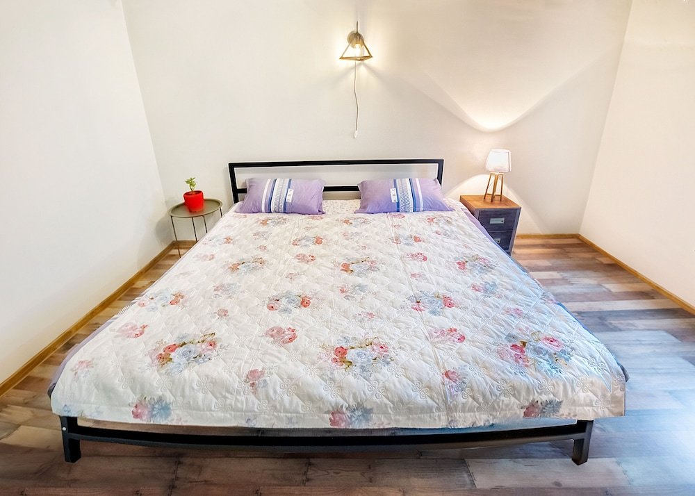 Тбилиси: H&B apartments Alex Chavchavadze