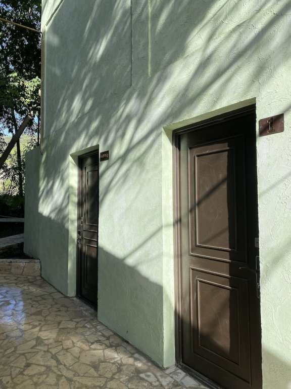 Ереван: Отель Forest Hills Yerevan