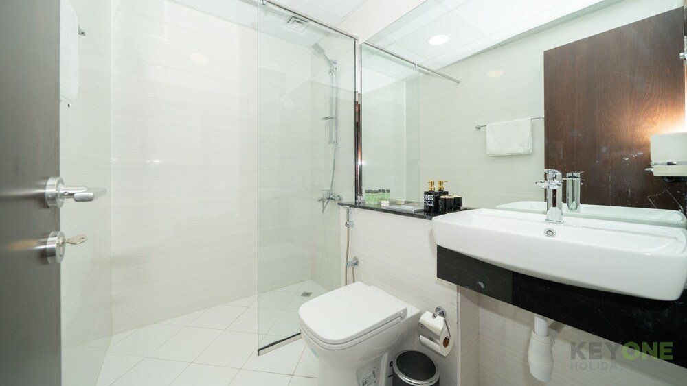 Дубай: Solitary Two Bedroom Suite in JVC