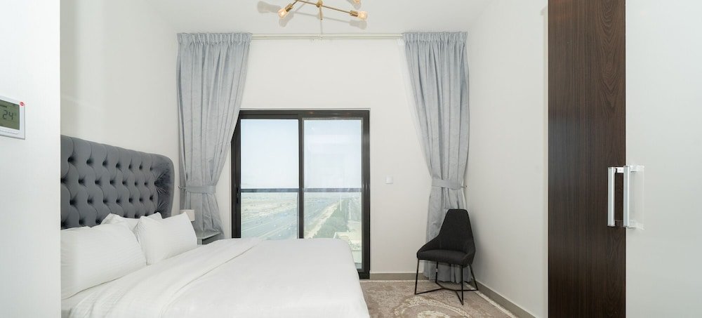 Дубай: Solitary Two Bedroom Suite in JVC
