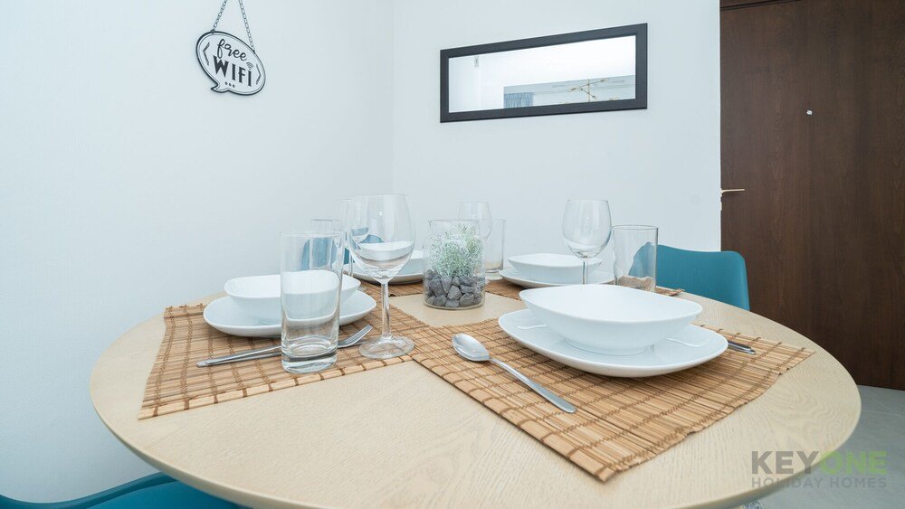 Дубай: Solitary Two Bedroom Suite in JVC