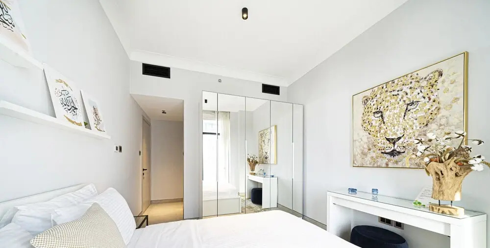 Дубай: Spectacular 3BR Suite with Marina View
