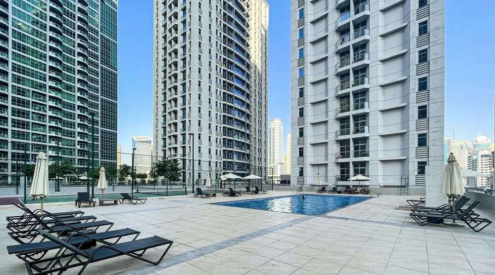 Дубай: Spectacular 3BR Suite with Marina View