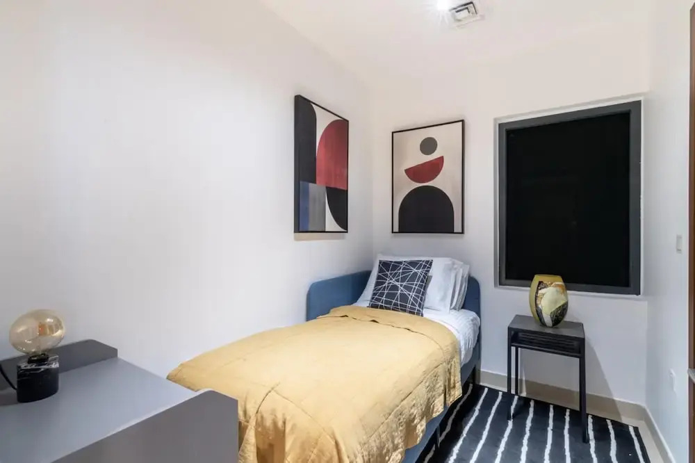 Дубай: DXB - Vida Emirates Hills - R2 - 502 - DM