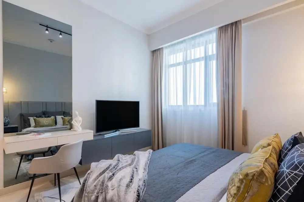 Дубай: DXB - Vida Emirates Hills - R2 - 502 - DM