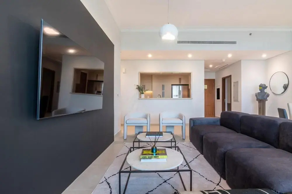 Дубай: DXB - Vida Emirates Hills - R2 - 502 - DM
