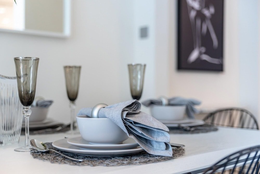Дубай: DXB - The Atria Residences - 804 - DT