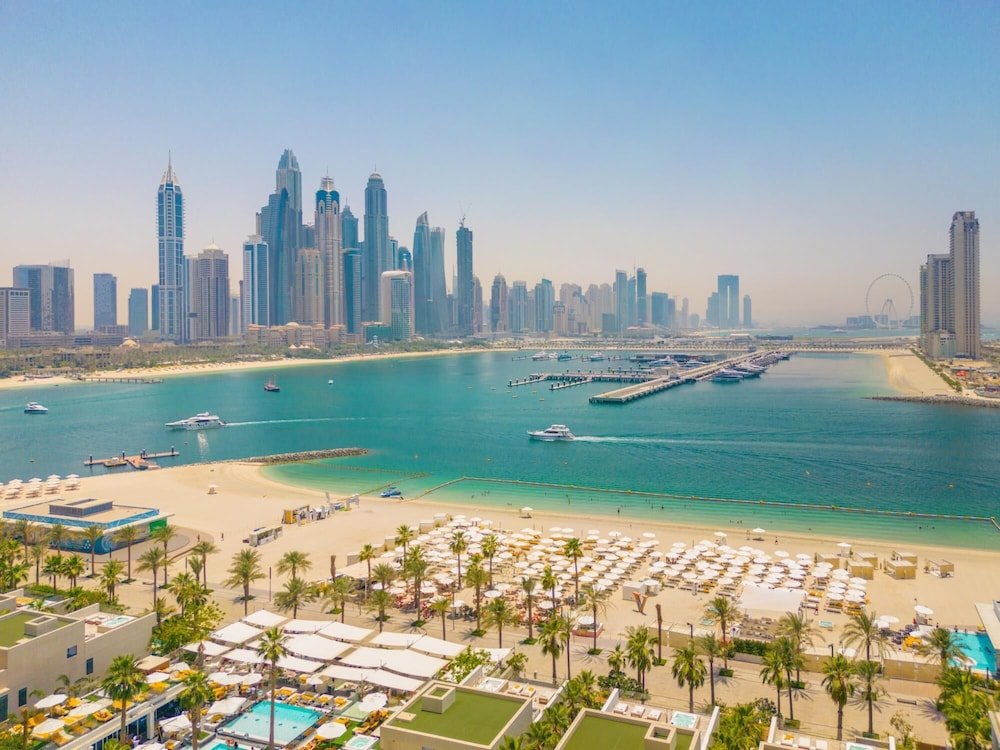 Дубай: DXB - Five - 31006 - PJ