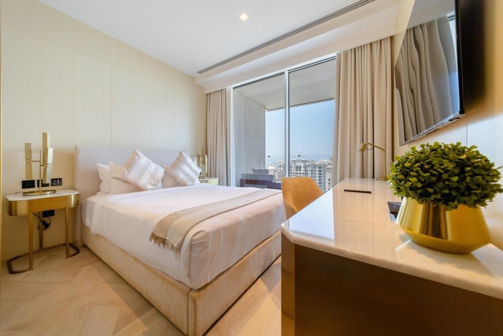 Дубай: DXB - Five - 31006 - PJ