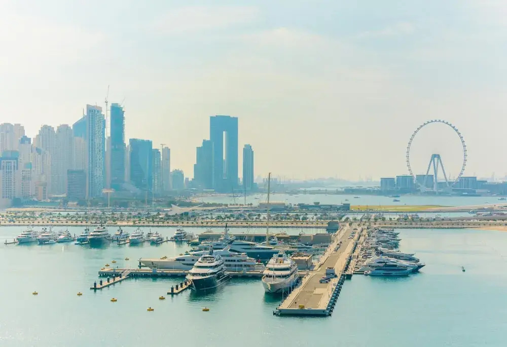 Дубай: DXB - Five - 41006 - PJ