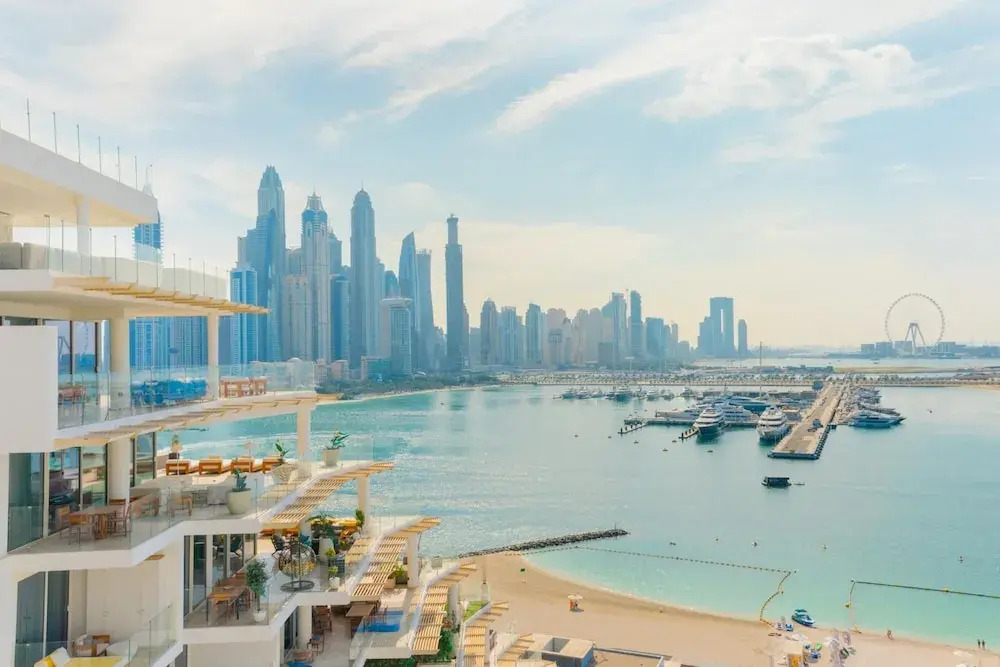 Дубай: DXB - Five - 41006 - PJ