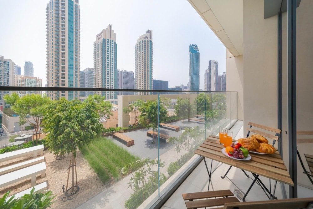Дубай: DXB - Burj Royale - 206 - DT