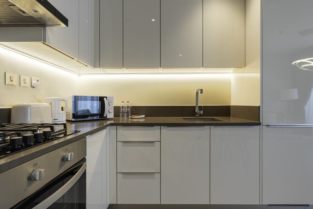 Дубай: Guestready - Urban Apartment in Marina Gate, Central Location!