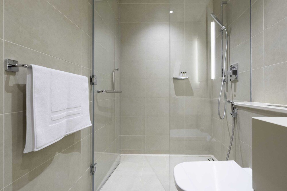Дубай: Guestready - Urban Apartment in Marina Gate, Central Location!