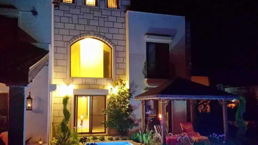 Согучак: House With 4 Bedrooms in Kuşadası, With Private Pool and Enclosed Garden - 2 km From the Beach