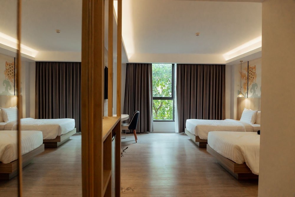 Аюттхая: RUS Hotel&Convention