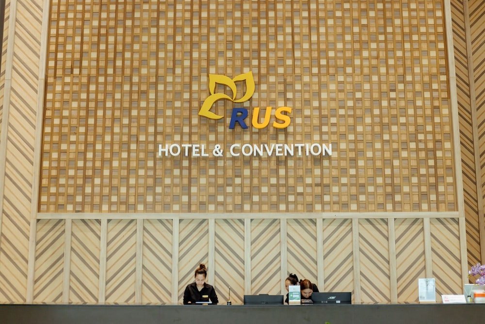 Аюттхая: RUS Hotel&Convention
