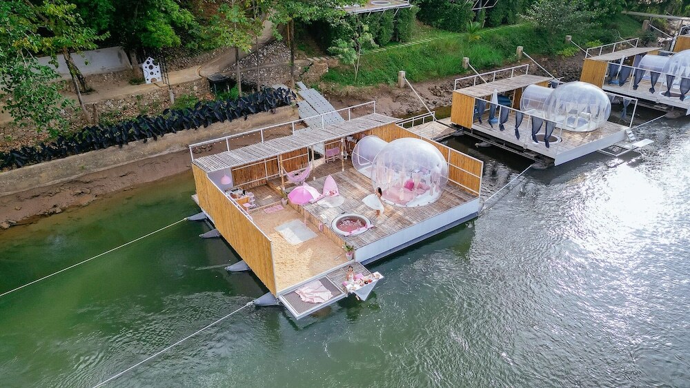 Сай Йок: The Three Bubble Houses