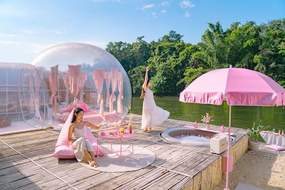 Сай Йок: The Three Bubble Houses