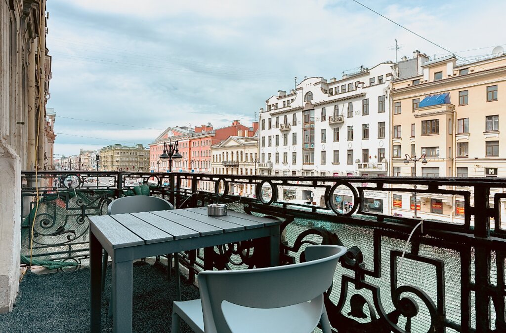 Воронеж: PiterApartments (ПитерАпартментс) на проспекте Невский 45/2