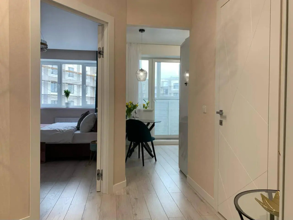Санкт-Петербург: Чей Чемодан на улице Киевская 5/7