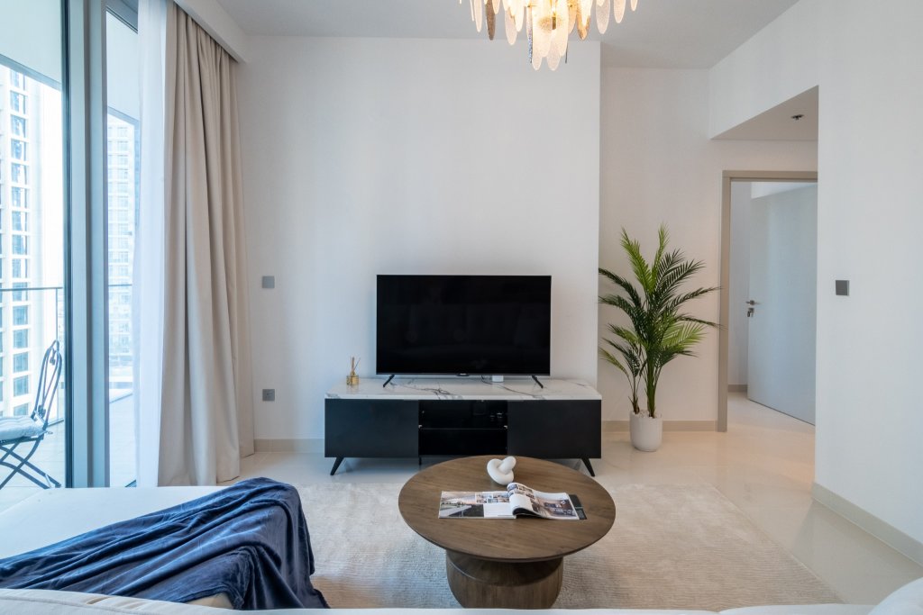Дубай: Апартаменты Beach Isle Tower 1 Спальня