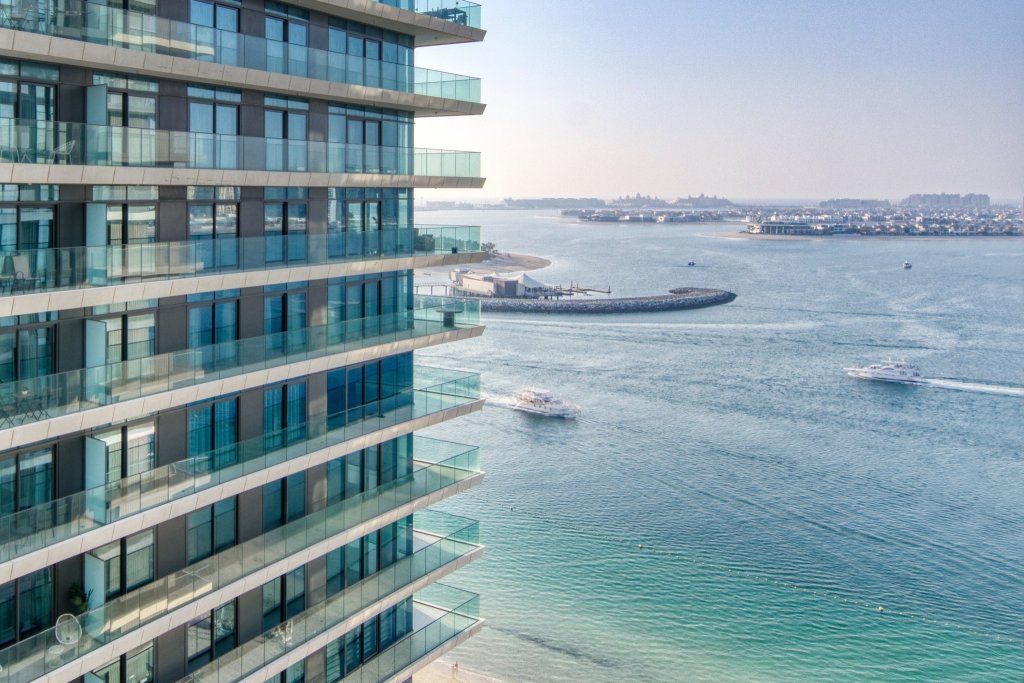 Дубай: Апартаменты Beach Isle Tower 1 Спальня