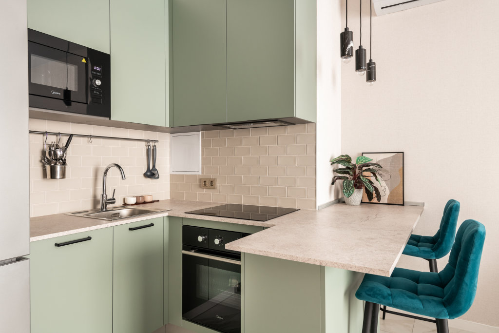 Москва: Квартира Евродвушка в природных тонах