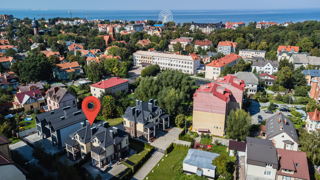 Зеленоградск: Квартира БалтАтлантик номер в стиле Барби