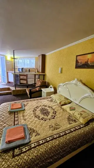 Апартаменты Феодосийский залив однокомнатная студия в цоколе — фото 3