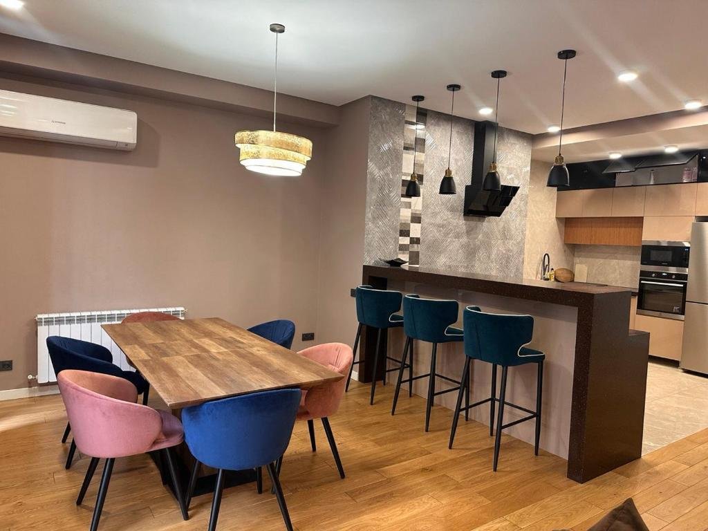 Ереван: Апартаменты 2 Bedroom Apt On Republic Square