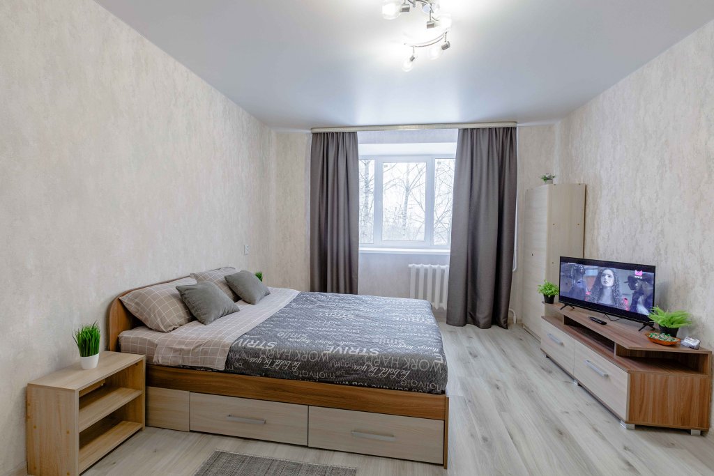 Смоленск: Квартира SmolSutki Нормандия-Неман 29