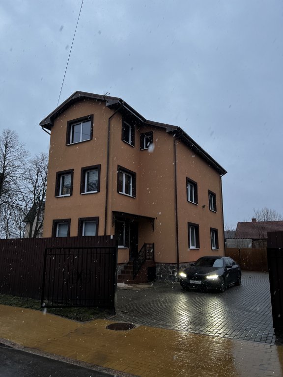 Зеленоградск: Апартаменты 4-х комнатная Квартира в Сердце Зеленоградска