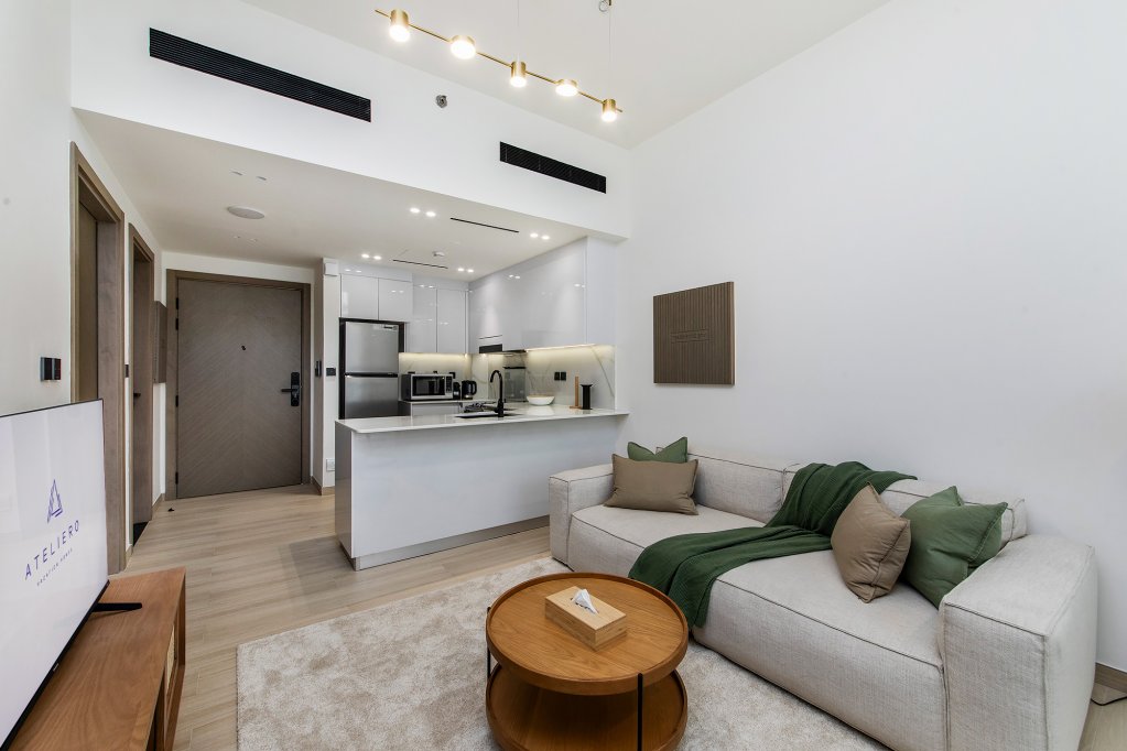 Дубай: Апартаменты Wonderful 1BR in Binghatti Crescent