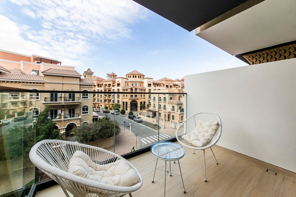 Дубай: Апартаменты Wonderful 1BR in Binghatti Crescent