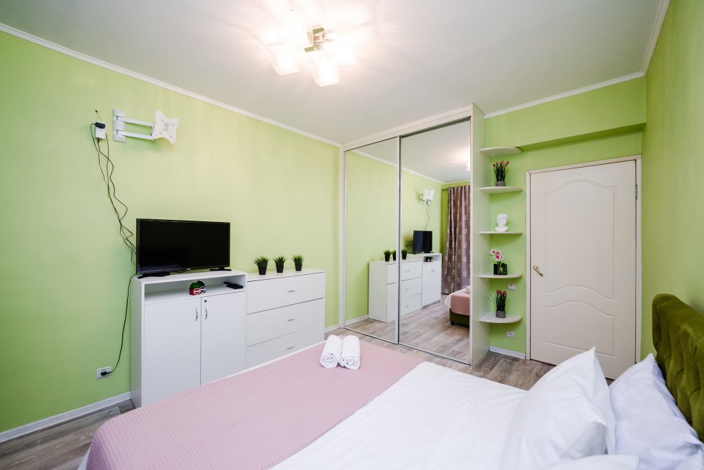 Москва: Апартаменты Верхняя 3к2 (2ком)