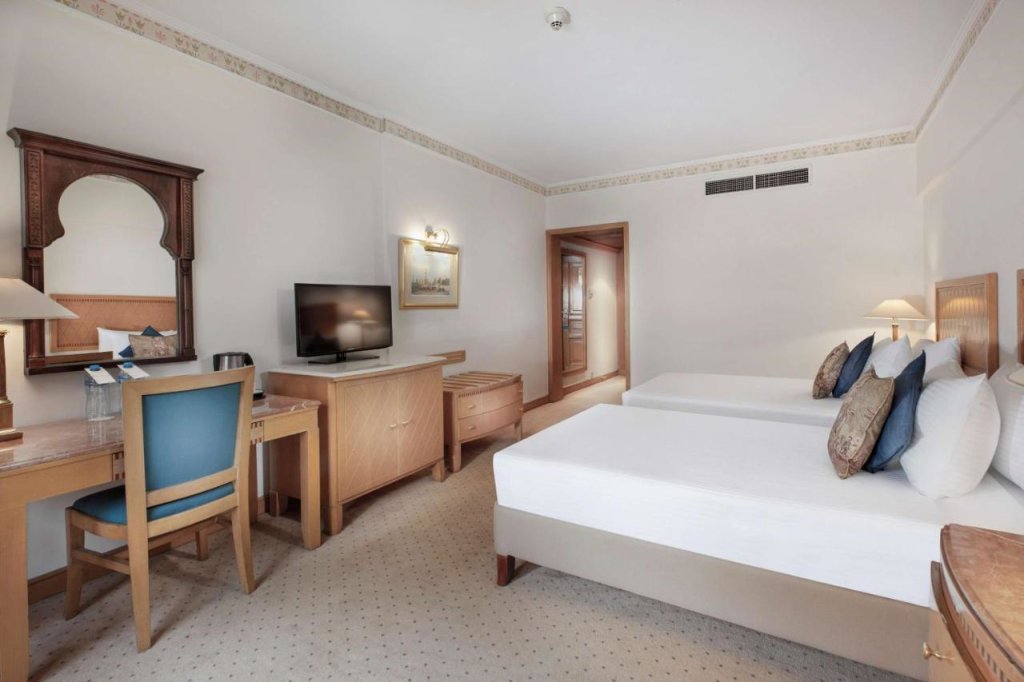 Луксор: Hotel Steigenberger Nile Palace Hotel Luxor Travel