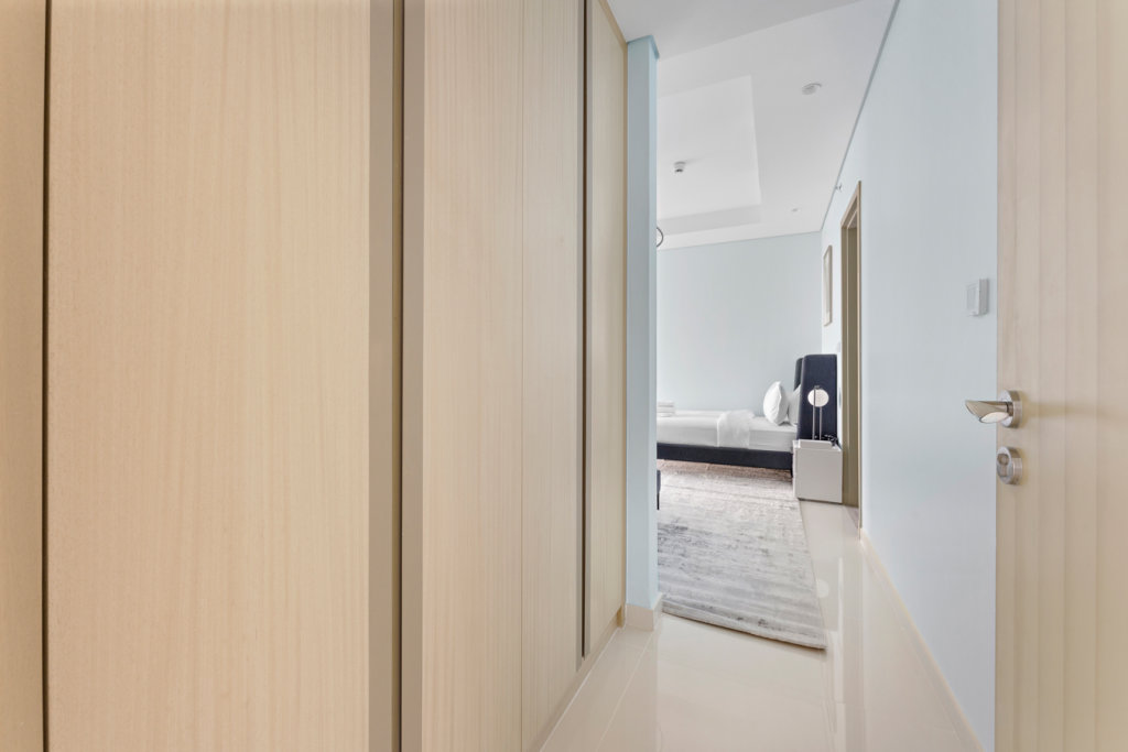 Дубай: Апартаменты Stonetree Paramount Tower
