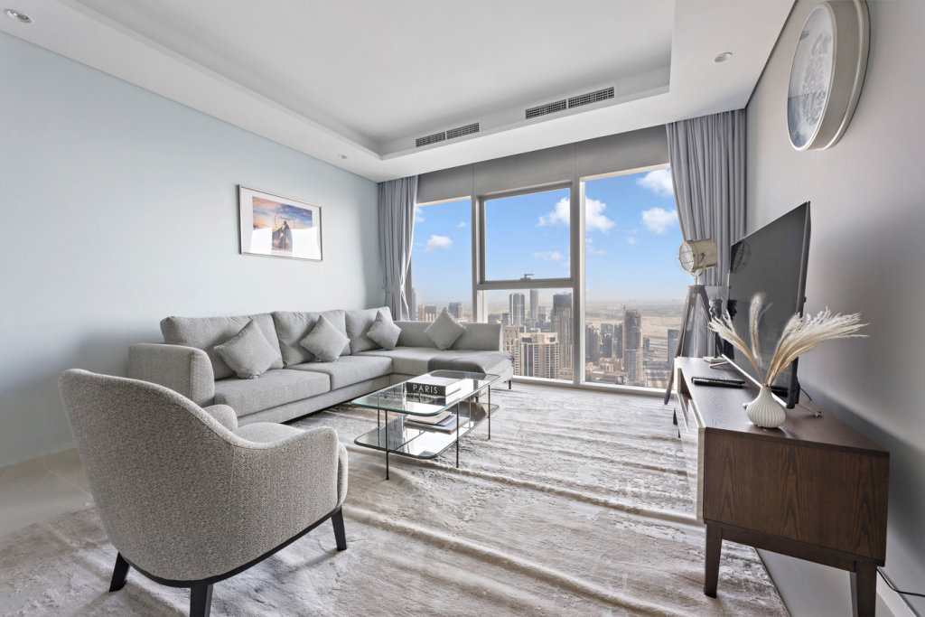 Дубай: Апартаменты Stonetree Paramount Tower