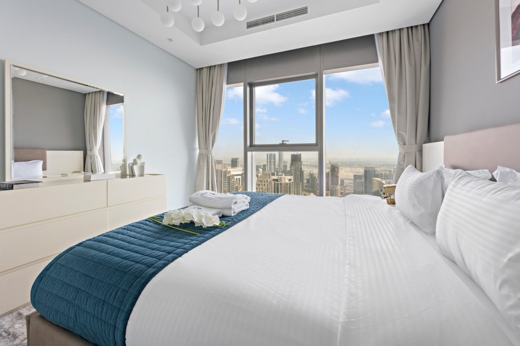 Дубай: Апартаменты Stonetree Paramount Tower
