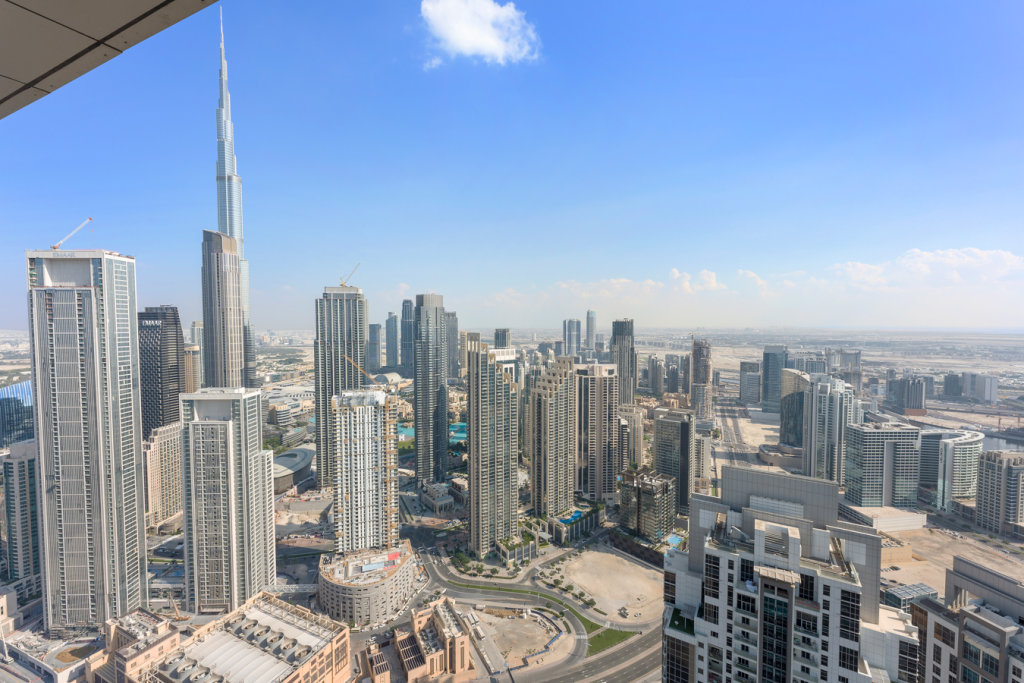 Дубай: Апартаменты Stonetree Paramount Tower