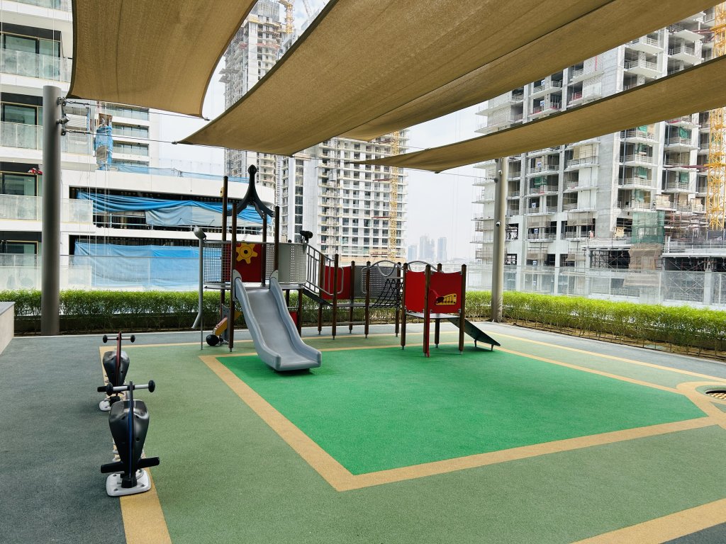 Дубай: Апартаменты Stonetree Beach Isle Tower 2