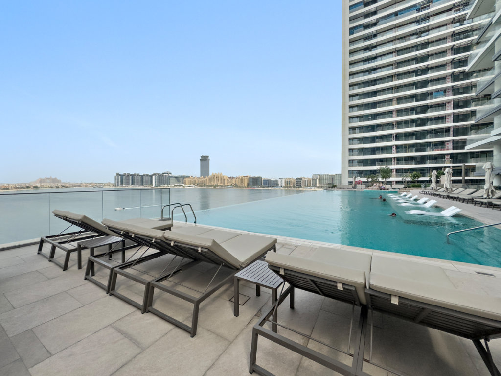 Дубай: Апартаменты Stonetree Beach Isle Tower 2